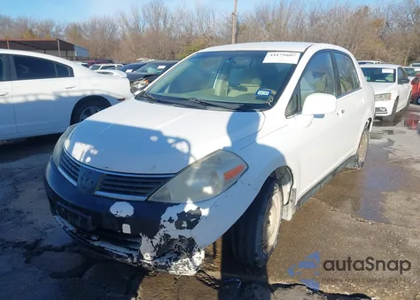 2008 Nissan Versa 1.8S z USA, uszkodzony, nr VIN 3N1BC11E78L378446